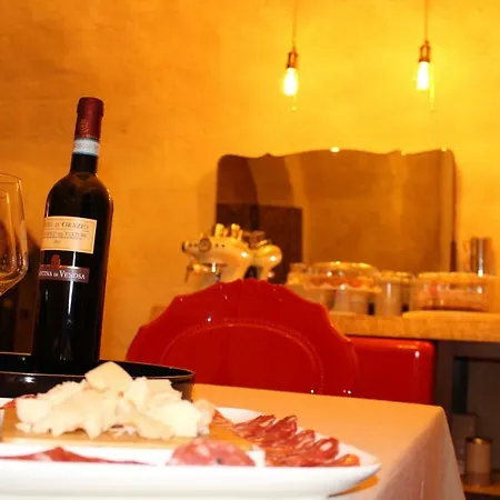 Casa Linda Bed & Breakfast 3*